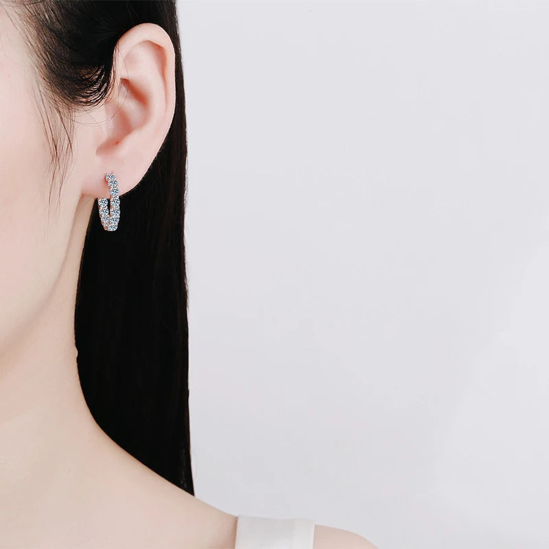 MOISSANITE DIAMOND WOMEN ERRING