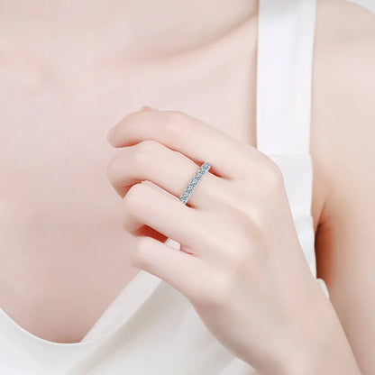 MOISSANITE DIAMOND WOMEN RING