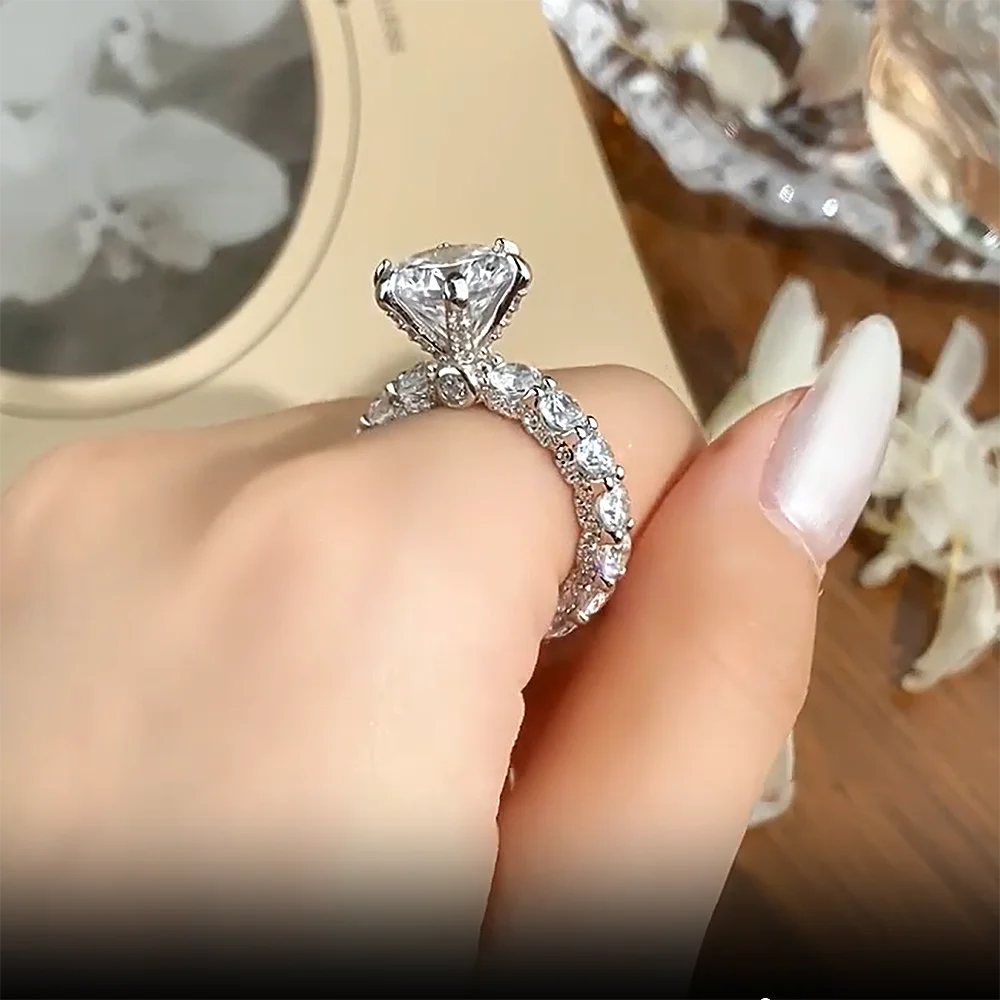 MOISSANITE DIAMOND WOMEN ENGAGEMENT RING