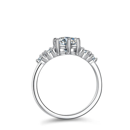 MOISSANITE DIAMOND WOMEN ENGAGEMENT RING